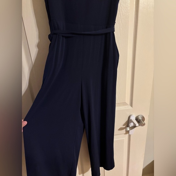 Women’s M Navy Blue Cropped Length Michael Kors Jumpsuit w Waist Tie and Pockets - Picture 3 of 7
